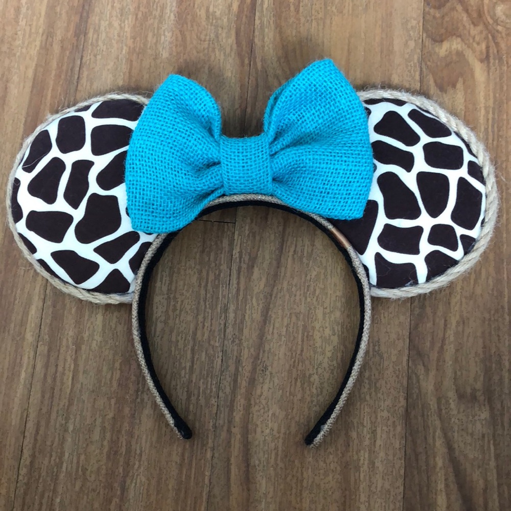 Giraffe Minnie Mouse Ears disney